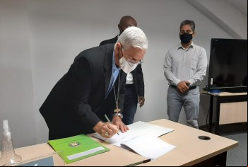 Ufopa e Arquidiocese dão continuidade à parceria na produção de fitoterápicos